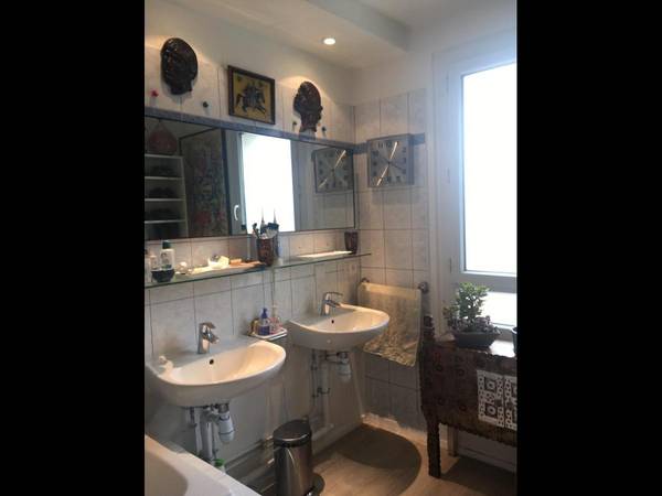 Chambre chez l'habitant / Appartement 3 pièces de 70 m², Paris, Rue d'Aubervilliers / Photo 8