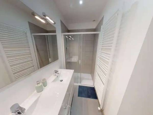 Colocation / Appartement 8 pièces de 143 m², Bordeaux, Rue Vital Carles / Photo 10