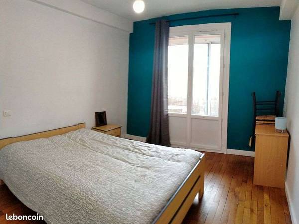 Colocation / Appartement 4 pièces de 65 m², Dijon, Place Roger Salengro / Photo 2