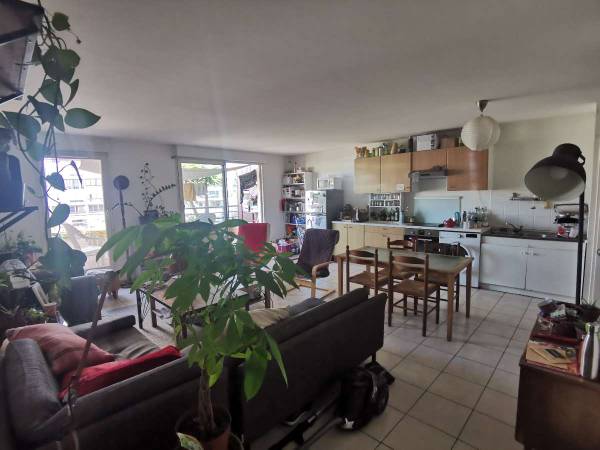 Sous-location / Appartement 5 pièces de 70 m², Marseille, Boulevard Barral / Photo 2