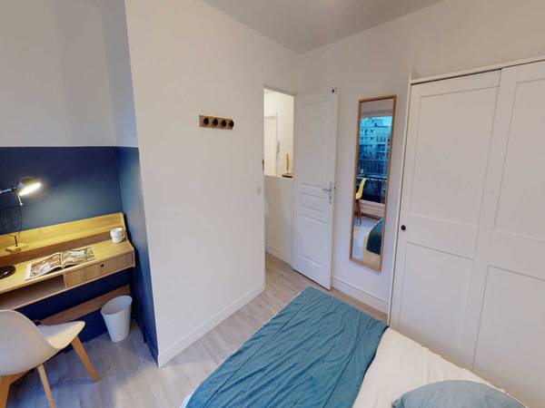 Colocation / Appartement 4 pièces de 90 m², Nanterre, Rue Salvador Allende / Photo 2