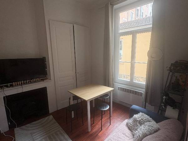 Sous-location / Appartement 1 pièce de 21 m², Lyon, Rue Bichat / Photo 2