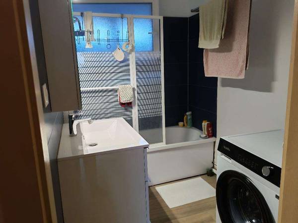 Colocation / Appartement 3 pièces de 70 m², Bischheim, Rue de Lampertheim / Photo 4