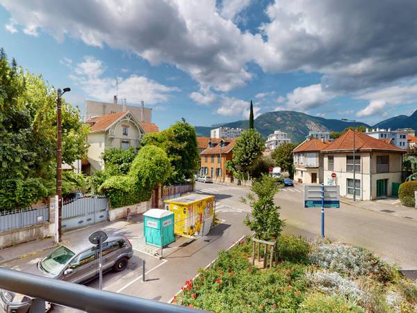 Colocation / Appartement 4 pièces de 70 m², Grenoble, Chemin de la Blanchisserie / Photo 2