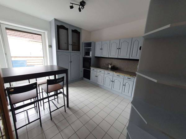 Colocation / Appartement 5 pièces de 92 m², Haguenau, Grand' Rue / Photo 2