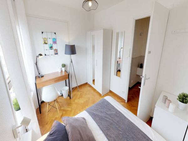 Flatsharing / 5-bedroom flat · 110 m², Lyon, Rue Garibaldi / Photo 2