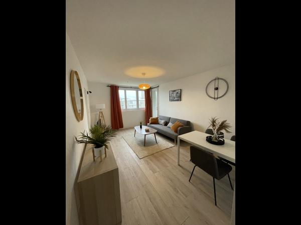 Colocation / Appartement 5 pièces de 80 m², Mérignac, Rue Richard Wagner / Photo 2