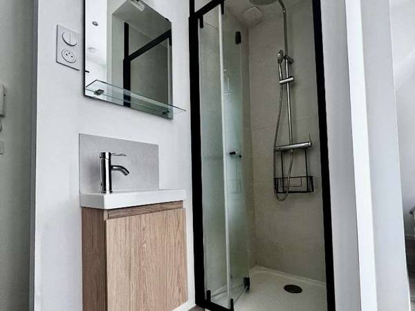 Colocation / Appartement 6 pièces de 120 m², Roubaix, Rue du Luxembourg / Photo 1