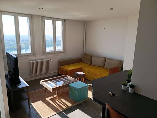 Colocation / Appartement 4 pièces de 66 m², La Mulatière, Rue de la Navarre / Photo 8