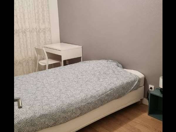 Colocation / Appartement 3 pièces de 60 m², Lormont, Rue Jean Moulin / Photo 9