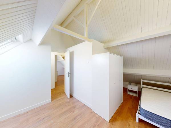 Colocation / Appartement 7 pièces de 130 m², Évry-Courcouronnes, Square Elie Reclus / Photo 2