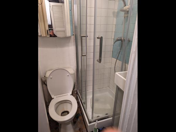 Location / Studio de 12 m², Paris, Rue la Condamine / Photo 2