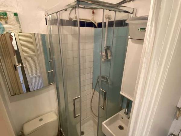 Location / Studio de 12 m², Paris, Rue la Condamine / Photo 7