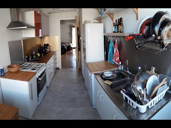 Colocation / Appartement 4 pièces de 79 m², Marseille, Avenue de Toulon / Photo 2