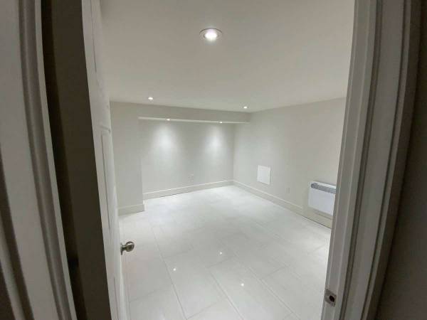Colocation / Appartement 5 pièces de 1900 m², Montréal, Rue Sainte-Catherine Est / Photo 18