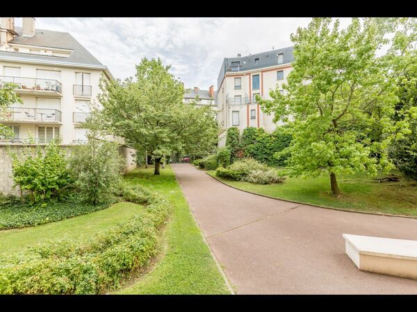 Colocation / Appartement 6 pièces de 93 m², Le Kremlin-Bicêtre, Avenue du Docteur Antoine Lacroix / Photo 6