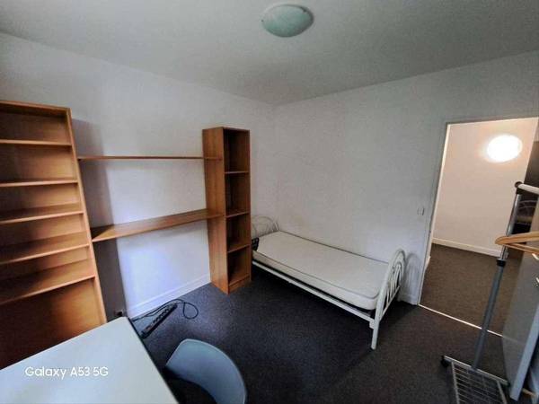 Colocation / Appartement 6 pièces de 90 m², Nantes, Rue de l'Hippodrome / Photo 2