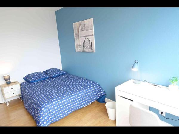 Colocation / Appartement de 102 m², Caen / Photo 7