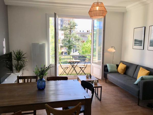 Colocation / Appartement 5 pièces de 75 m², Grenoble, Rue Pierre Ruibet / Photo 2