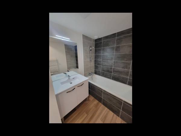 Colocation / Appartement 6 pièces de 77 m², Angers, 14 Rue Marie-Madeleine James / Photo 12