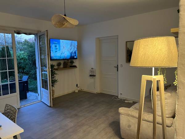 Colocation / Villa 8 pièces de 12 m², Saint-Genis-Pouilly, Rue de Malivert / Photo 2