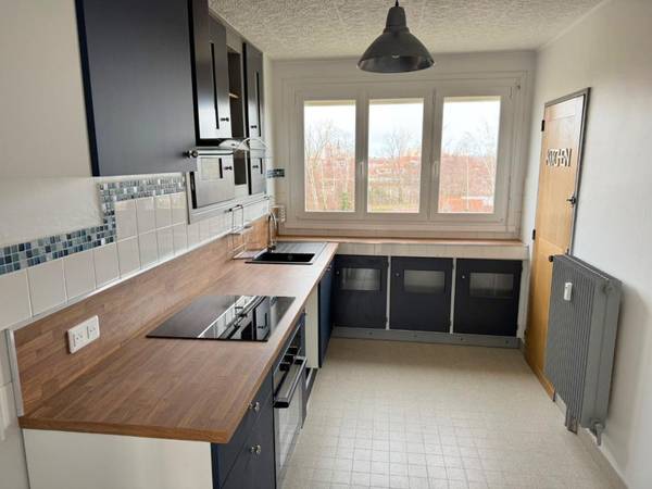 Rental / 3-bedroom flat · 59 m², Roanne, 61 / 62 / 63 Quai du Renaison / Photo 2