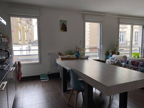 Colocation / Appartement 4 pièces de 71 m², Nantes, Rue des Dervallières / Photo 2
