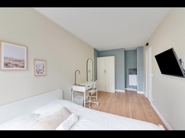 Colocation / Appartement 5 pièces de 93 m², Évry-Courcouronnes / Photo 2