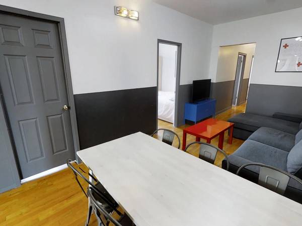 Colocation / Appartement 7 pièces de 125 m², Montréal / Photo 2
