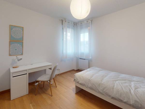 Colocation / Appartement 5 pièces de 98 m², Toulouse, Rue Maurice Mélat / Photo 2