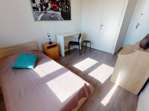 Colocation / Appartement 4 pièces de 65 m², Villeurbanne, Rue Greuze / Photo 2