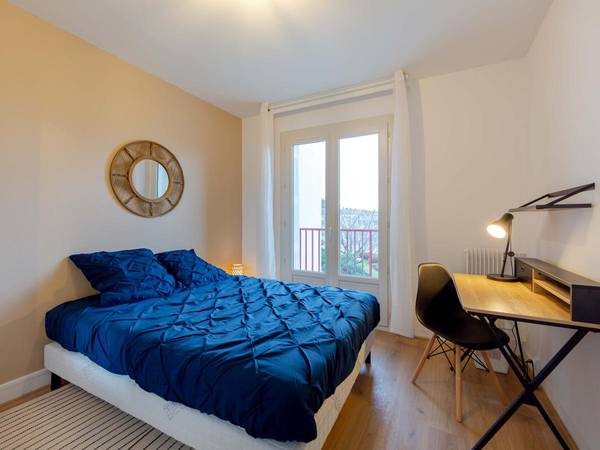 Location / Appartement 6 pièces de 95 m², Rennes, Rue Frédéric Mistral / Photo 2