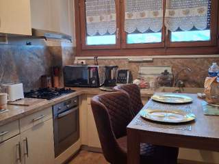Room share / 5 rooms apartment · 100 m², Nancy, Rue Emile Bertin