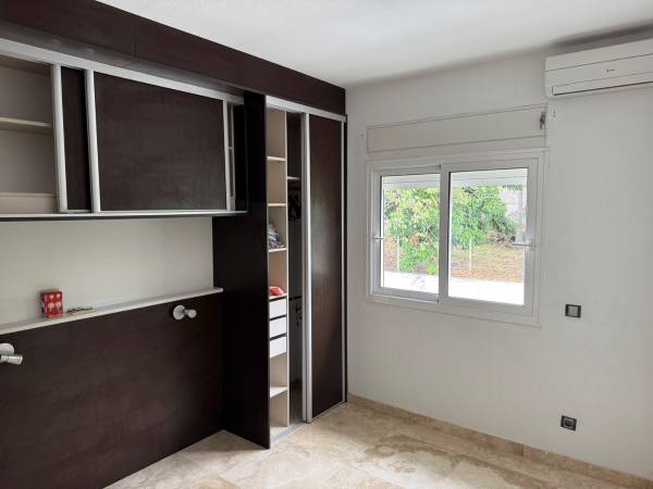 Colocation / Maison 10 pièces de 180 m², Saint-Denis, Rue du Stade / Photo 5