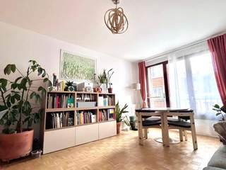 Colocation / 3 rooms apartment · 65 m², Paris, Rue Villiers de l'Isle Adam