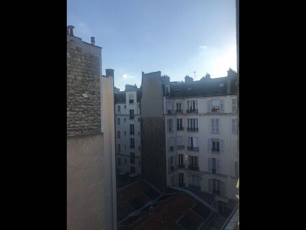 Location / Studio de 10 m², Paris / Photo 2
