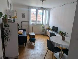 Colocation / Appartement 4 pièces de 70 m², Grenoble, Rue du Drac