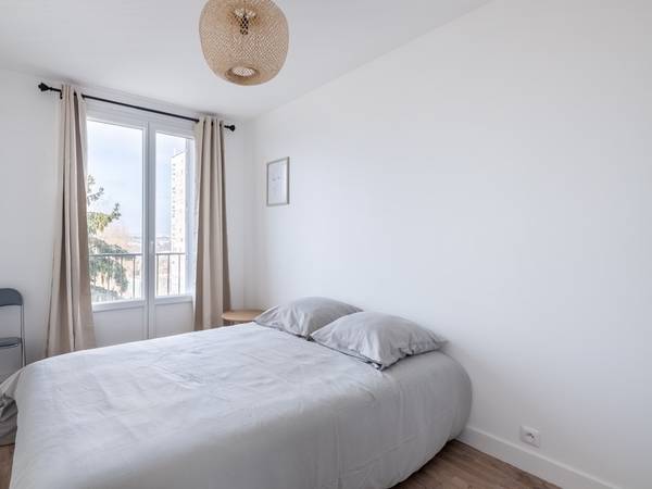 Colocation / Appartement 4 pièces de 67 m², Antony, Rue de la Méditerranée / Photo 3