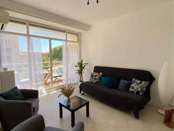Colocation / Appartement 4 pièces de 63 m², Marseille, Rue Méry / Photo 2