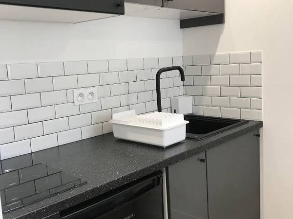 Location / Studio de 14 m², Villeurbanne, Rue Alfred Brinon / Photo 2