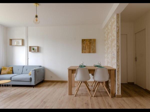 Colocation / Appartement 4 pièces de 65 m², Troyes, Rue du Faubourg Croncels / Photo 2