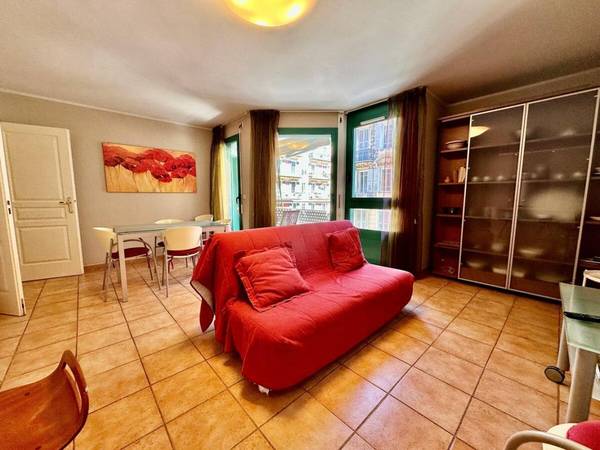 Colocation / Appartement 2 pièces de 4665 m², Nice, Rue François Guisol / Photo 9