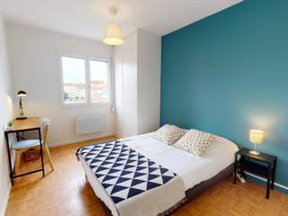 Room share / 6 rooms apartment · 96 m², Villeurbanne, Rue Lafontaine