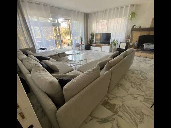 Colocation / Maison 10 pièces de 250 m², Créteil, Rue du General Lacharriere / Photo 2