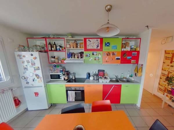 Colocation / Appartement 5 pièces de 90 m², Grenoble, Avenue Rhin Et Danube / Photo 2