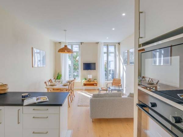 Colocation / Appartement 5 pièces de 85 m², Marseille, Rue de Rome / Photo 2