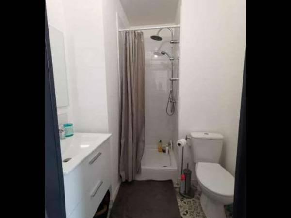 Colocation / Immeuble 3 pièces de 75 m², Lille, Rue Mattéotti / Photo 2