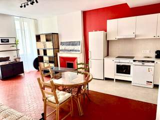 Sublet / 3-bedroom flat · 75 m², Marseille, Rue de l'Academie