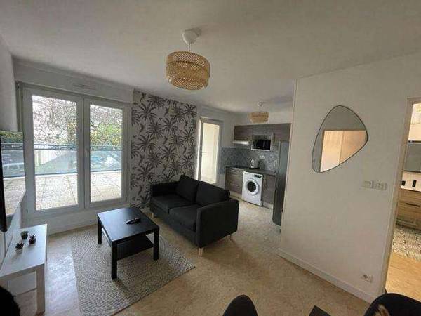 Location / Appartement 2 pièces de 26 m², Niort, Rue de Genève / Photo 2