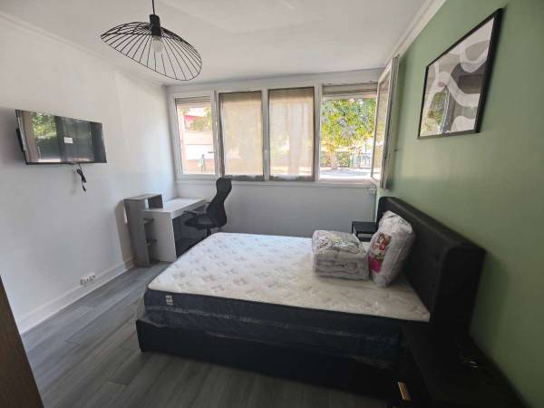 Colocation / Appartement 5 pièces de 80 m², Les Mureaux, Avenue Paul Raoult / Photo 5